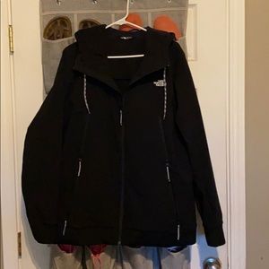 The north face women’s jacket size XL